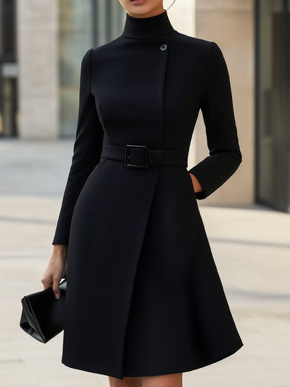 Maria | Vestido Evasê Elegante com Gola Alta e Cinto
