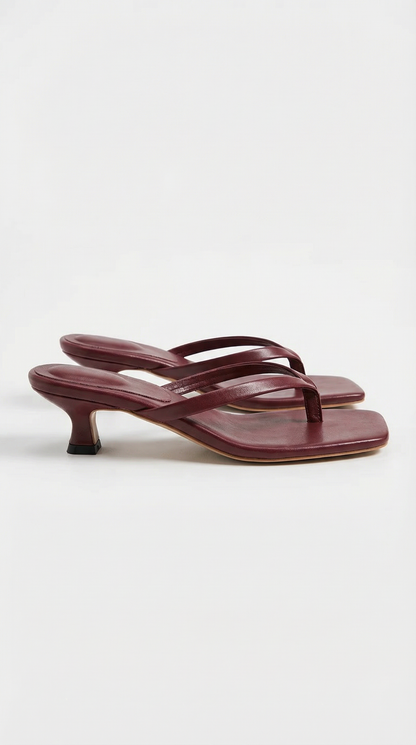Jessica Zehentrenner-Sandalen mit Kitten-Heel