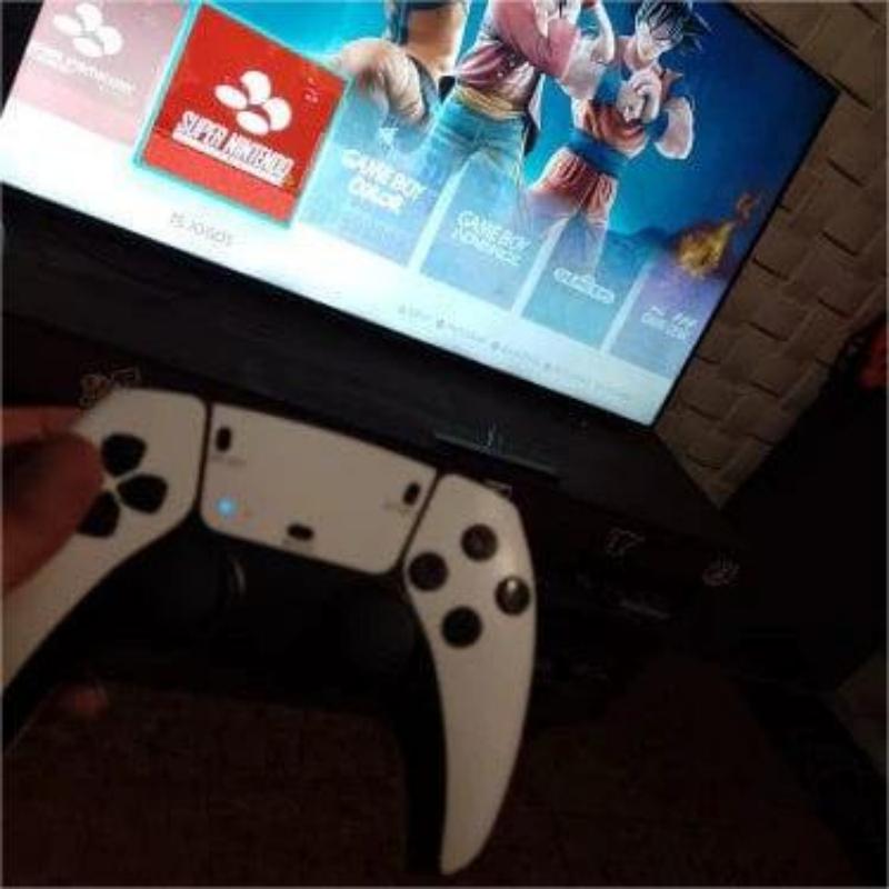 Retro Game Console Stick +40000 Klassieke Spellen & 2 Draadloze Controllers!