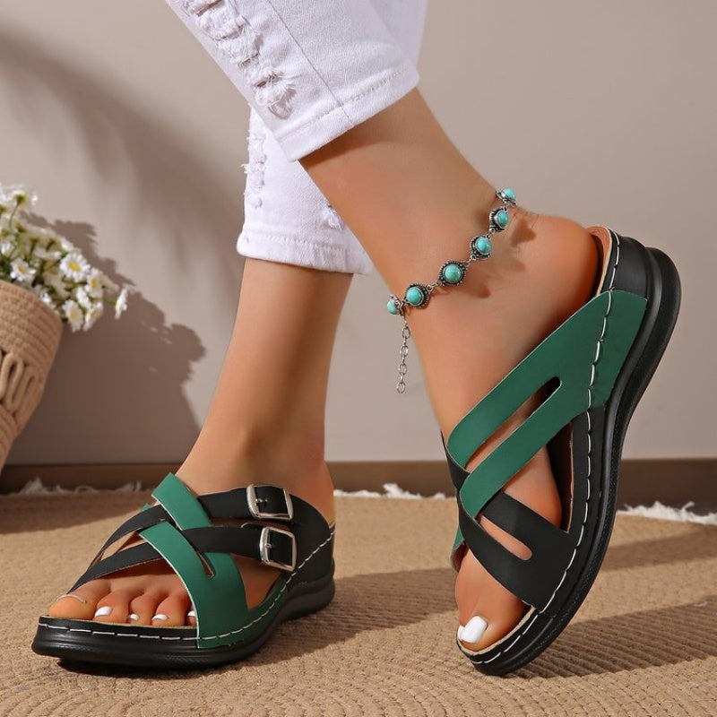 Gürtel-Sandalen für Damen mit dicker Sohle – Das aktuelle Modetrend! - Roborro