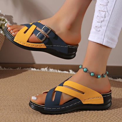 Gürtel-Sandalen für Damen mit dicker Sohle – Das aktuelle Modetrend! - Roborro