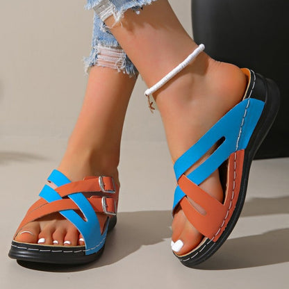 Gürtel-Sandalen für Damen mit dicker Sohle – Das aktuelle Modetrend! - Roborro