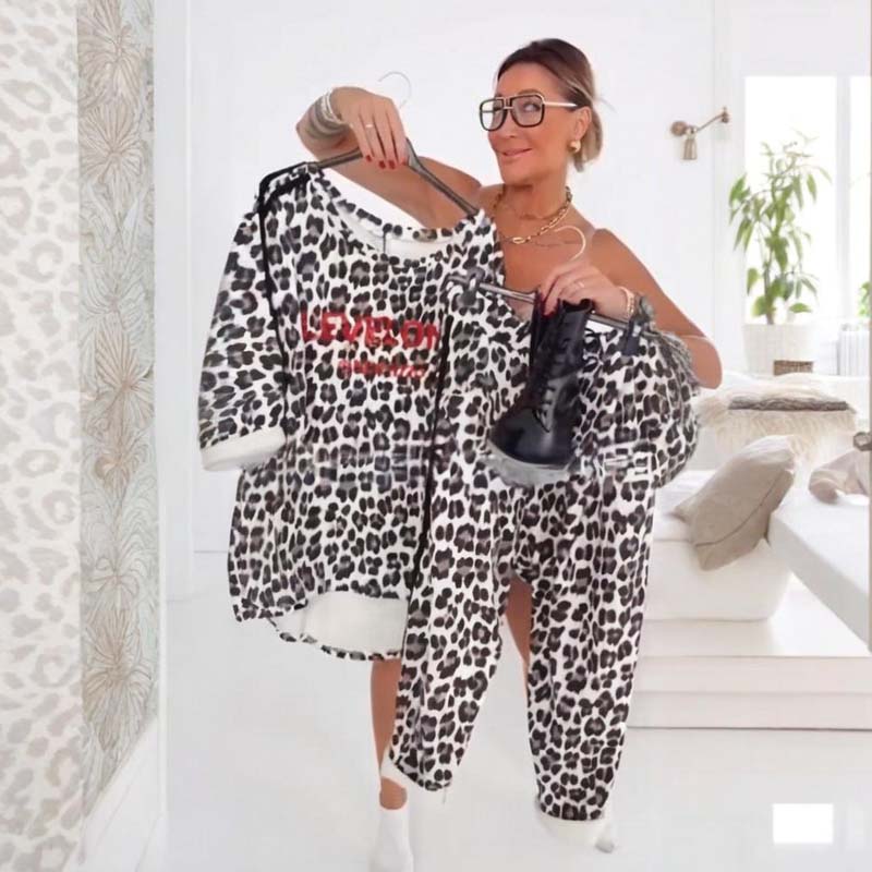 Reina | Damen-Zweiteiler, mit Leopardenmuster & modern