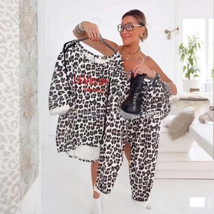 Reina | Damen-Zweiteiler, mit Leopardenmuster & modern