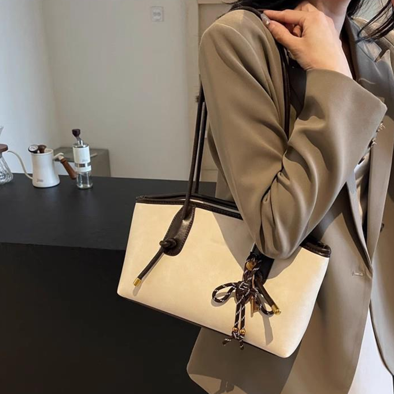 Sepanie | Elegante Schultertasche mit weichem Vintage-Look