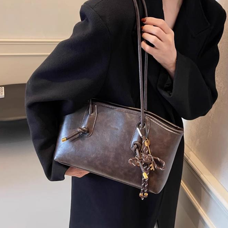 Sepanie | Elegante Schultertasche mit weichem Vintage-Look
