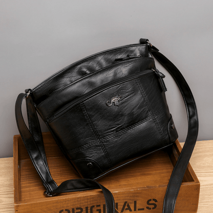 Authentische Vintage-Leder-Schultertasche mit reicher Patina und zeitlosem Stil
