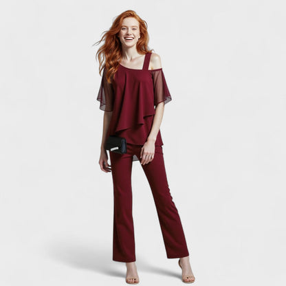 Bianca | Elegância Atemporal em Conjunto com Ombros à Mostra