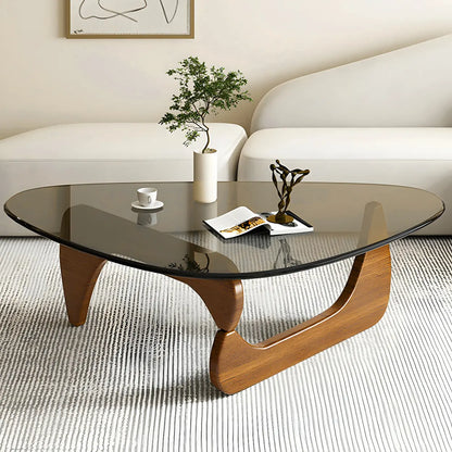 Driehoekige Glazen Salontafel met Houten Abstract Onderstel – Moderne Design Coffee Table met Transparant Tafelblad | Restfield