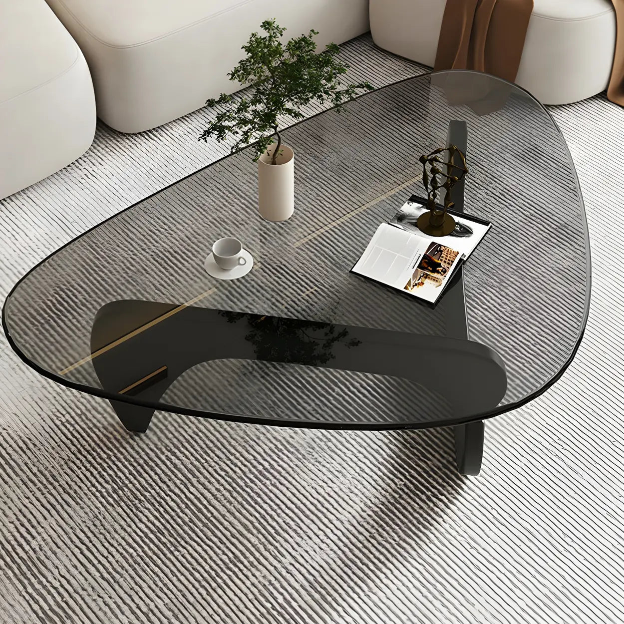 Driehoekige Glazen Salontafel met Houten Abstract Onderstel – Moderne Design Coffee Table met Transparant Tafelblad | Restfield