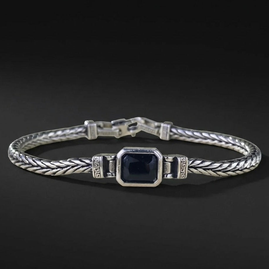 DarkCharm – Armband mit Onyx-Edelsteinen