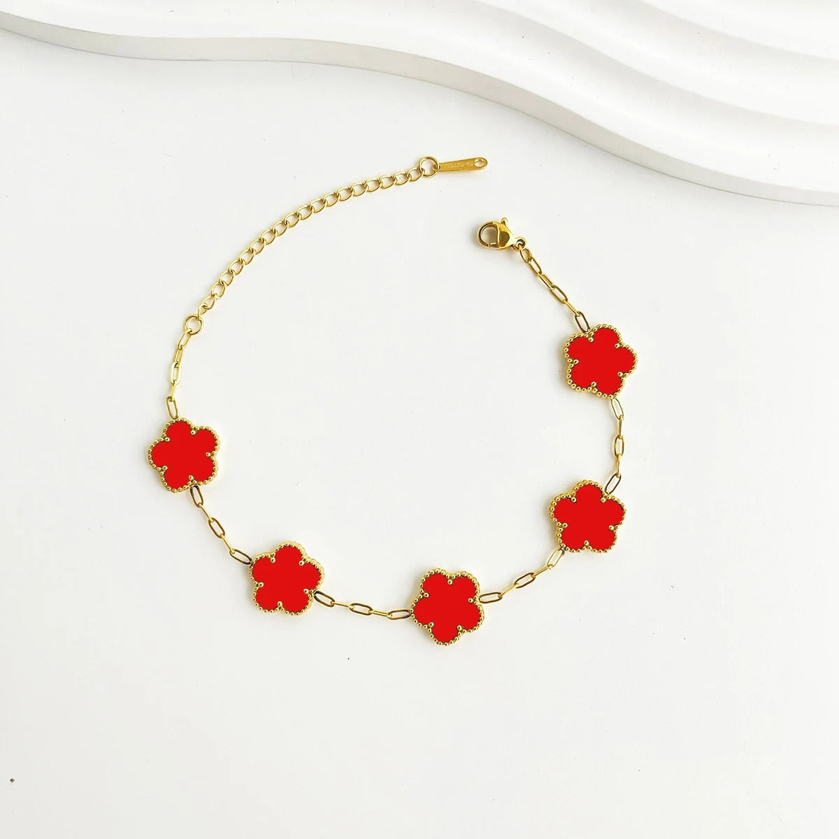 Flora Clover Bracelet (BUY 1 GET 2 FREE)
