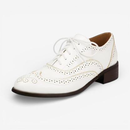 Mireya - Pointed toe shoes with lace up closure