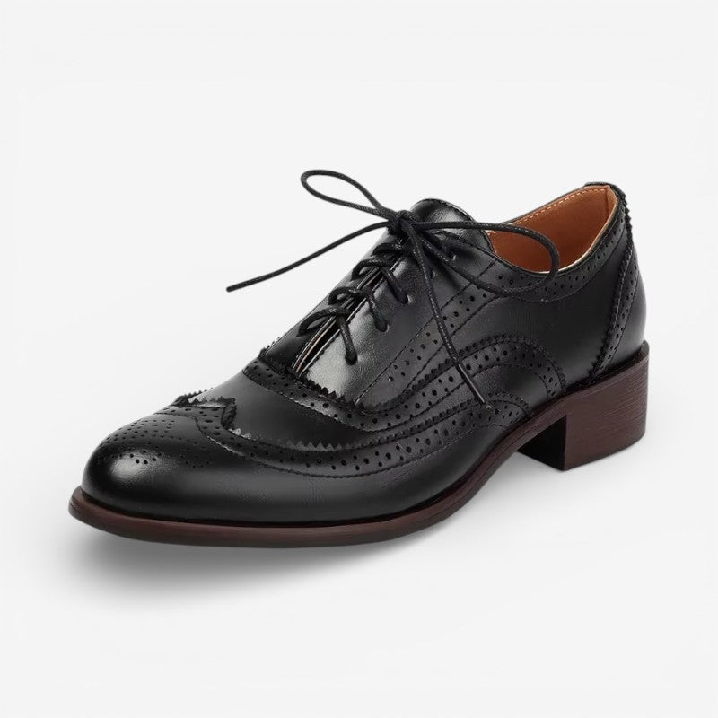 Mireya - Pointed toe shoes with lace up closure