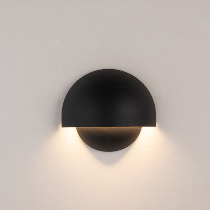 Lampa ścienna LED do ogrodu z przyjemnym, ciepłym blaskiem