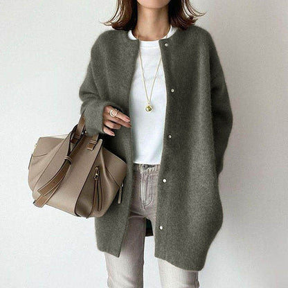 Madeline – Women’s Oversized Cardigan