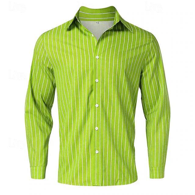 Chemise verte à rayures blanches, manches longues, col classique, boutons blancs. Mode homme élégante, tendance, vêtement décontracté.