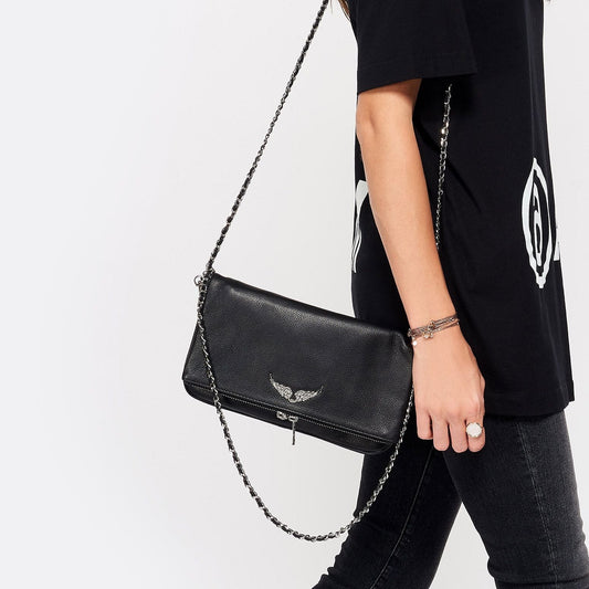Gesteppte Clutch mit Kettentrageriemen – Elegant und vielseitig Zorenza