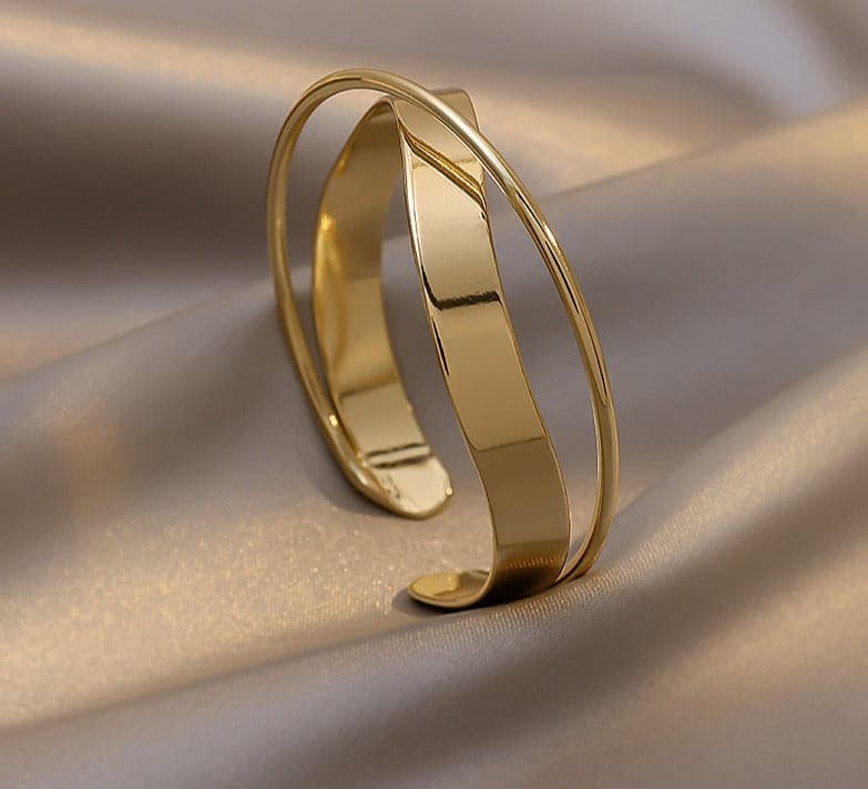 Grade Separation Copper Bracelet